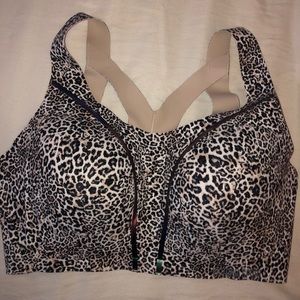 cheetah print vs sports bra 34DD!